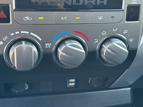 Certified 2018 Toyota Tundra SR5 image 18