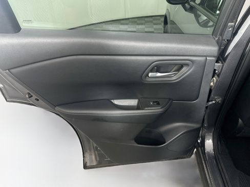 Used 2025 Nissan Rogue SV AWD/4WD image 26