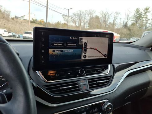 Used 2023 Nissan Altima 2.0 SR image 17