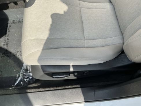 Certified 2025 Honda Accord SE image 19
