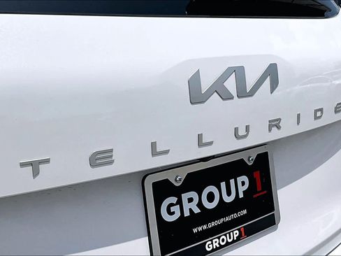 Used 2025 Kia Telluride S AWD/4WD image 28