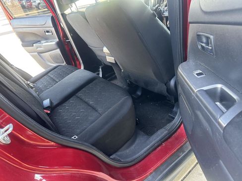 Used 2020 Mitsubishi Outlander Sport SE AWD/4WD image 19