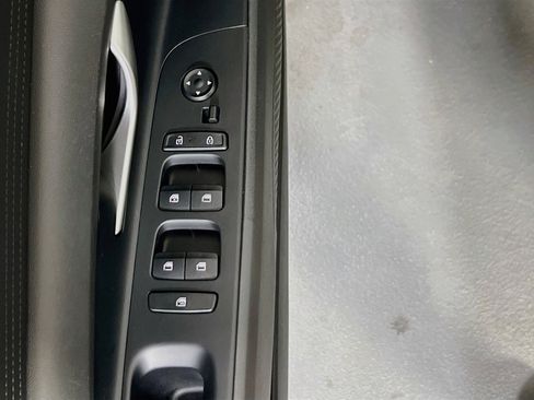 Used 2024 Hyundai Elantra SEL image 18