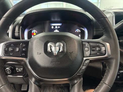 Used 2025 RAM 2500 Laramie AWD/4WD image 22