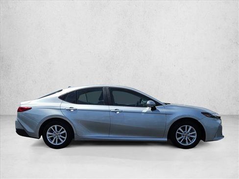 Used 2025 Toyota Camry LE FWD image 4