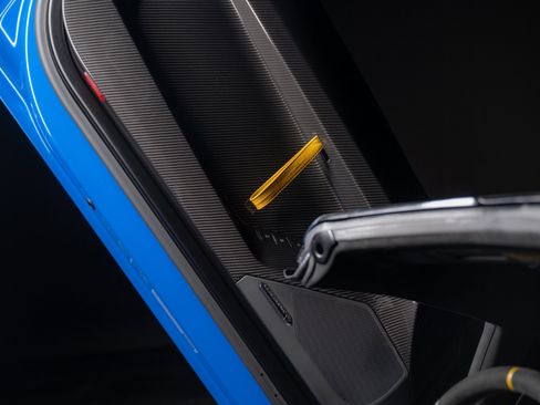 Used 2021 Lamborghini Aventador SVJ AWD/4WD image 18