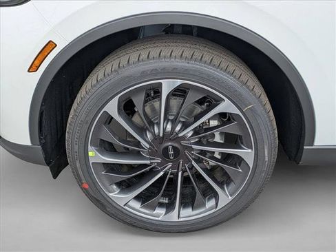 New 2026 Lincoln Aviator Reserve image 16