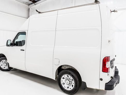 Used 2020 Nissan NV 2500 SV RWD image 4