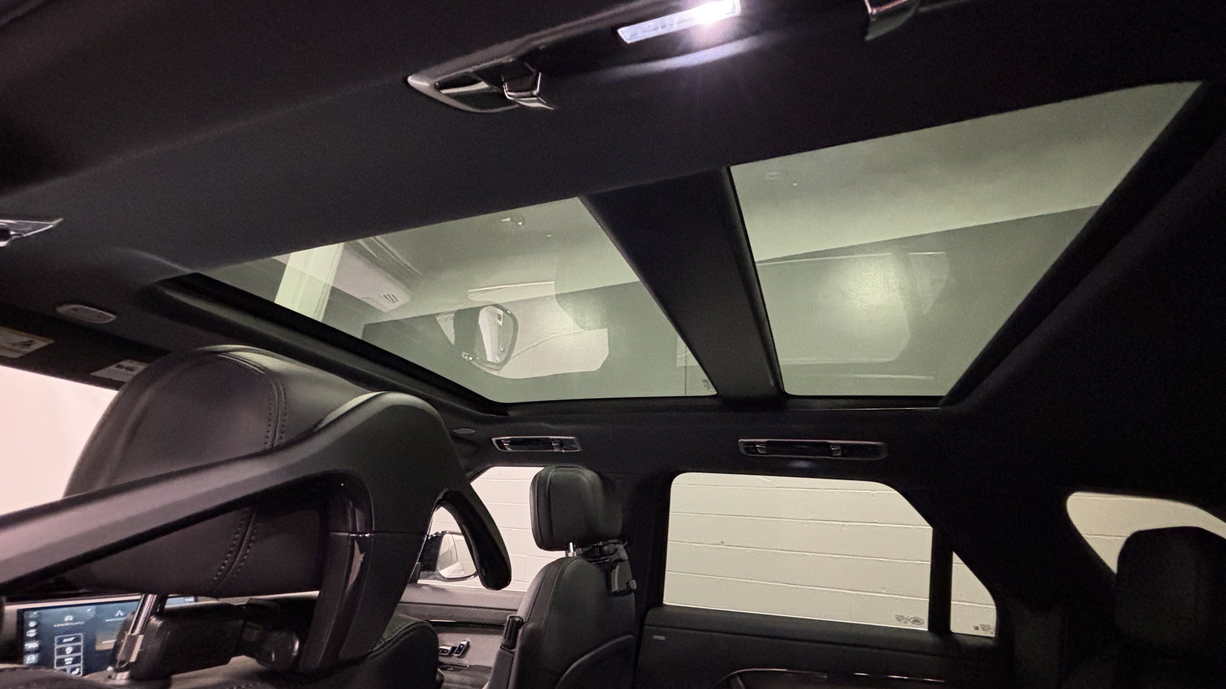 New 2026 Land Rover Range Rover Sport SE AWD/4WD image 15