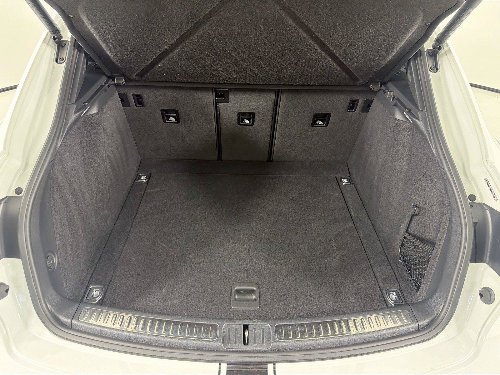Certified 2022 Porsche Macan AWD/4WD image 22