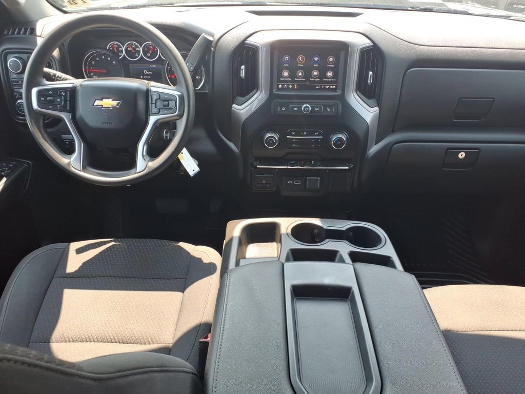 Used 2022 Chevrolet Silverado 2500 Custom w/ Custom Value Package AWD/4WD image 13