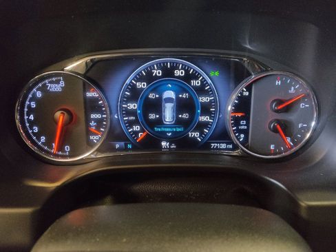 Used 2017 GMC Acadia Denali w/ Technology Package FWD image 23