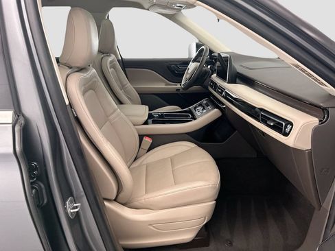 Used 2023 Lincoln Aviator Reserve w/ Elements Package Plus RWD image 18