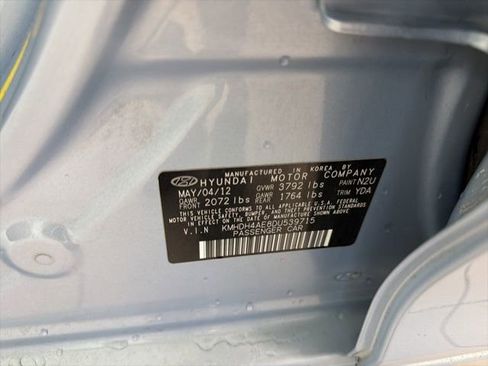 Used 2013 Hyundai Elantra GLS w/ Preferred Pkg image 15