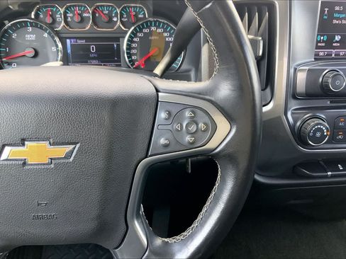 Used 2017 Chevrolet Silverado 1500 LT RWD image 25