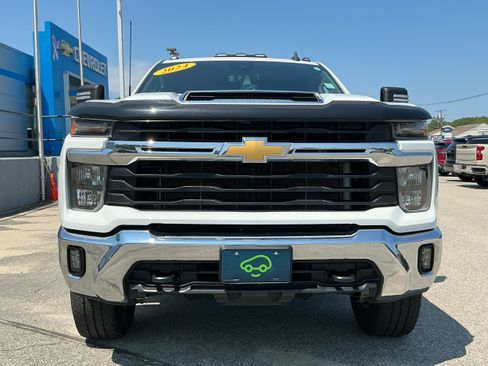 Certified 2024 Chevrolet Silverado 3500 LT w/ Convenience Package AWD/4WD image 5