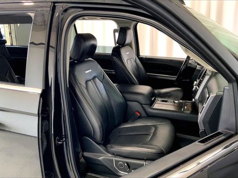 Used 2020 Ford Expedition Max Platinum RWD image 16