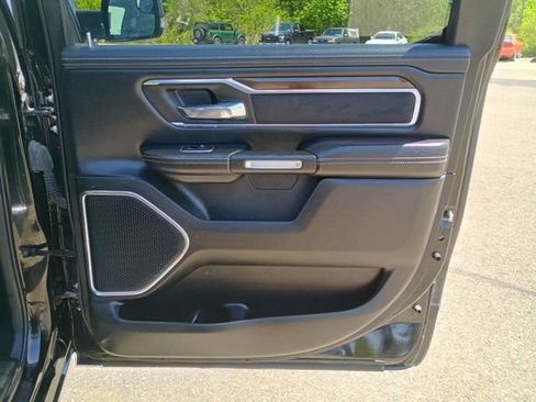 Used 2022 RAM 1500 Laramie AWD/4WD image 16