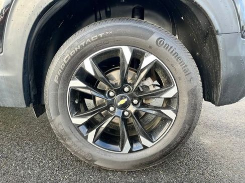 Used 2023 Chevrolet TrailBlazer LT FWD image 12