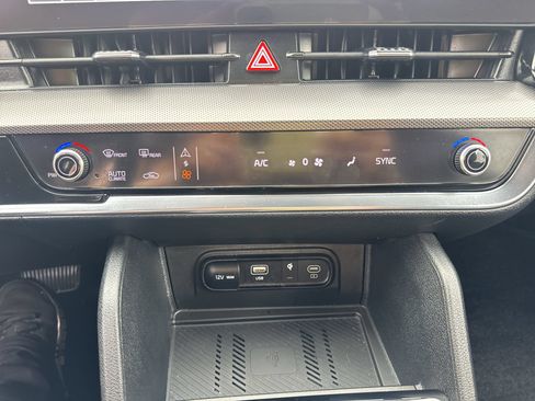 Used 2024 Kia Sportage SX FWD image 19