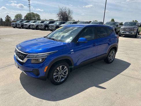 Used 2022 Kia Seltos LX AWD/4WD image 33