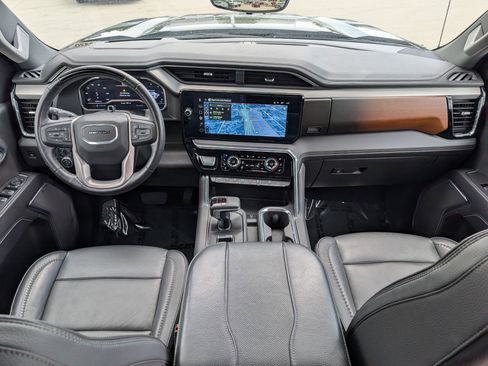 Used 2025 GMC Sierra 1500 Denali AWD/4WD image 28