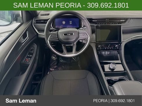New 2025 Jeep Grand Cherokee Laredo w/ Luxury Tech Group I AWD/4WD image 22