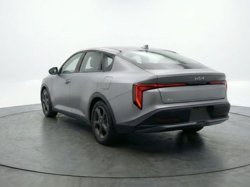 Used 2025 Kia K4 LXS image 6