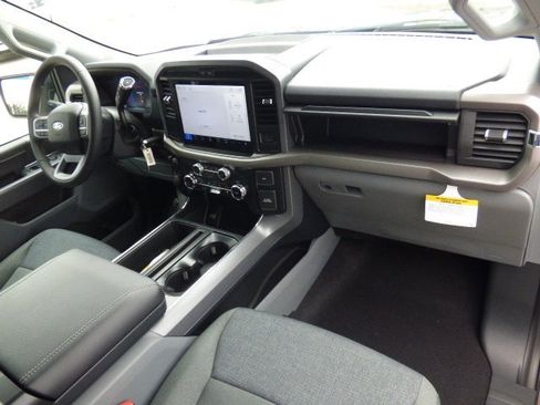 New 2026 Ford F150 XLT w/ XLT Chrome Appearance Package image 13