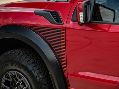 Used 2025 Ford F150 Raptor w/ Equipment Group 803A Raptor R AWD/4WD image 35