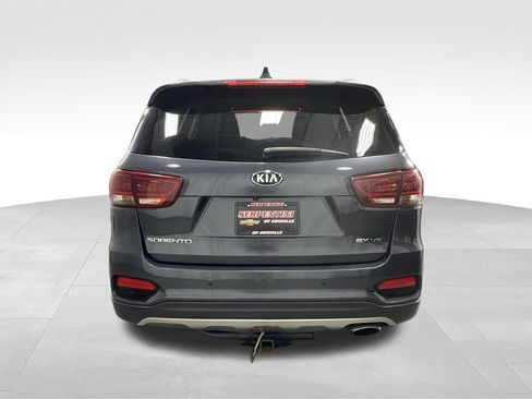 Used 2019 Kia Sorento EX FWD image 8