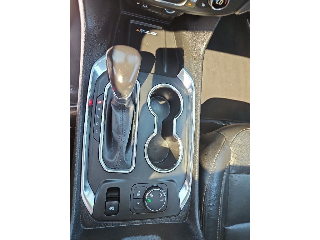 Used 2021 Chevrolet Traverse Premier w/ Redline Edition AWD/4WD image 14