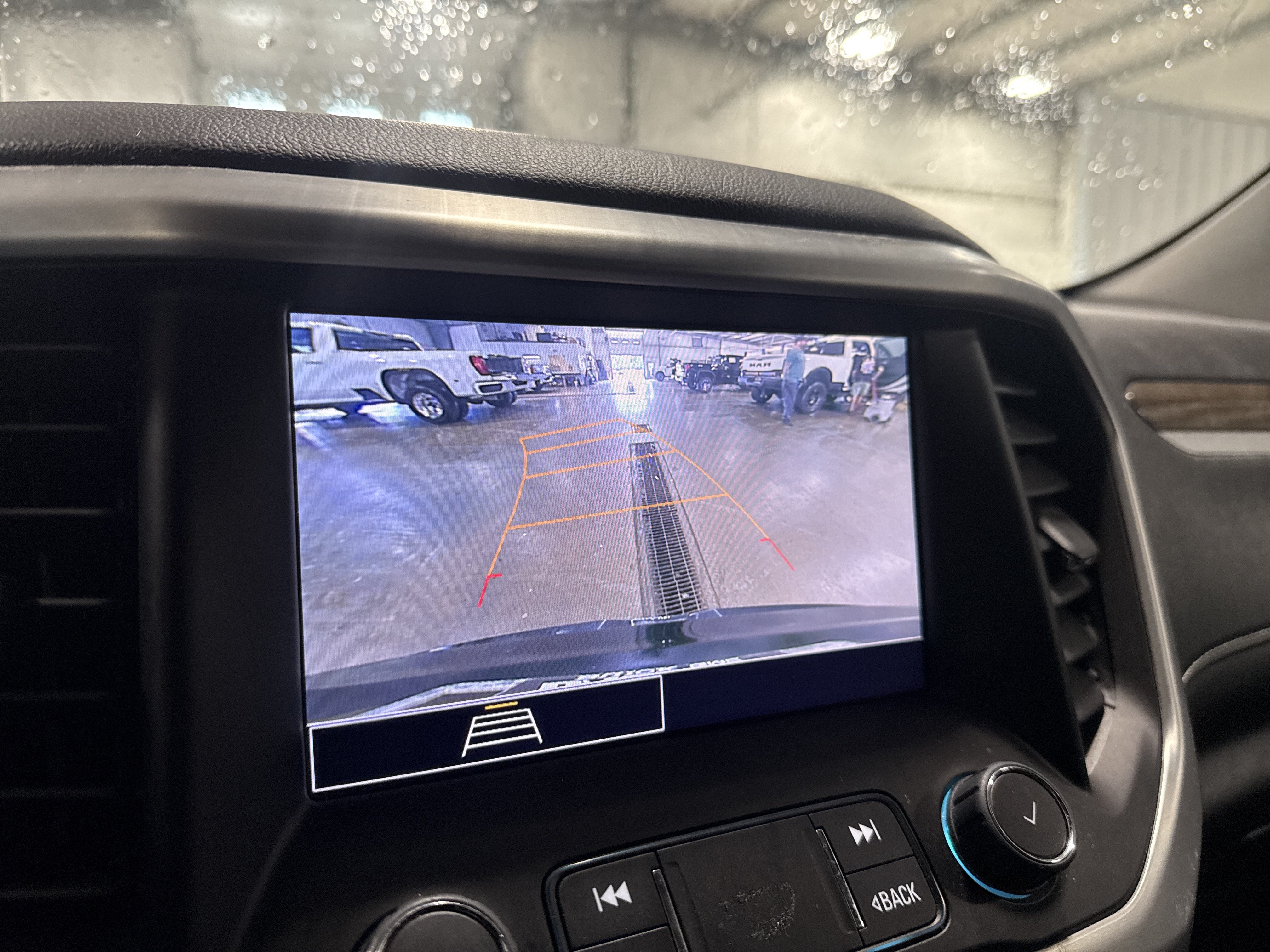 Used 2023 GMC Acadia SLE w/ Driver Convenience Package AWD/4WD image 14