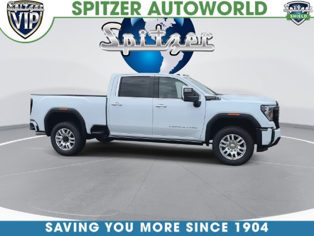 New 2026 GMC Sierra 3500 Denali Ultimate w/ LPO, Black Badging Package AWD/4WD image 3