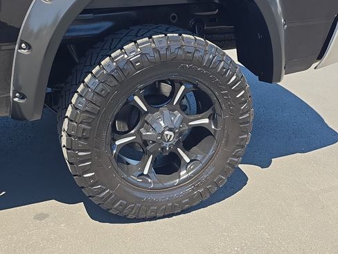 Used 2016 RAM 2500 Tradesman w/ Chrome Appearance Group AWD/4WD image 10