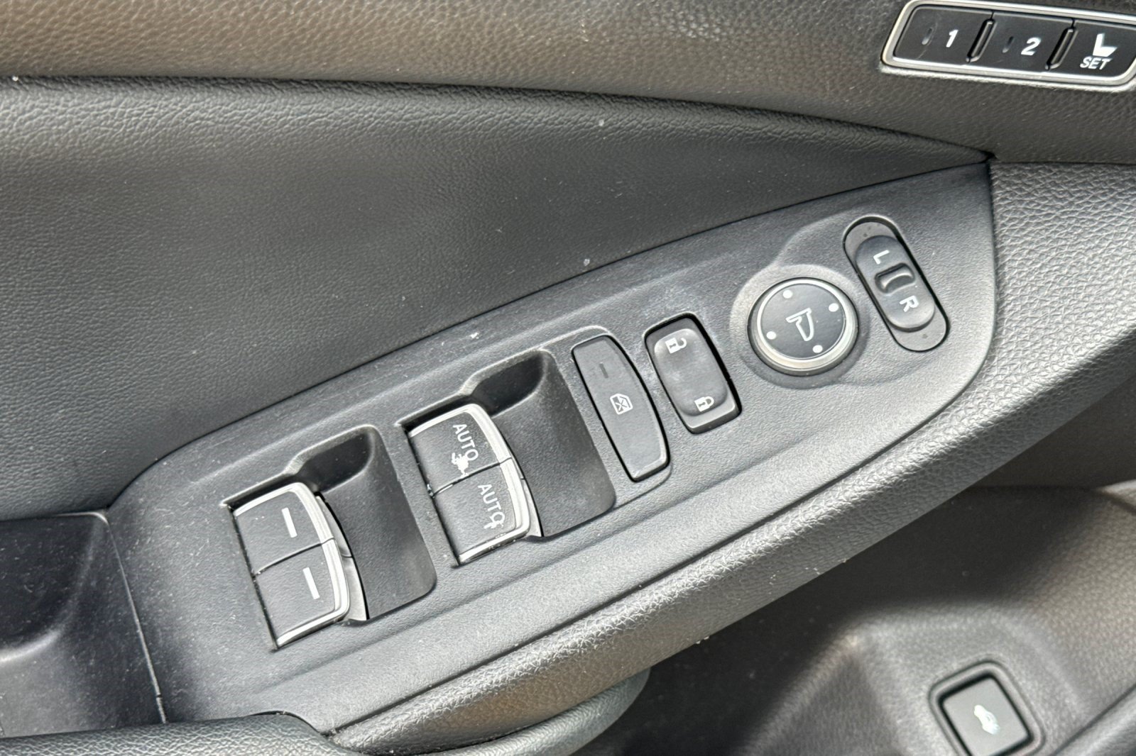 Used 2022 Honda Accord Touring image 14