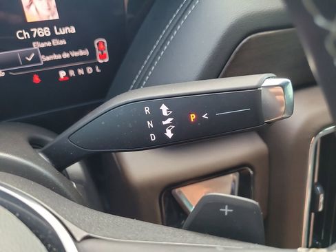 Used 2025 GMC Yukon Denali Ultimate image 33