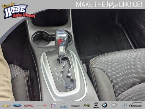 Used 2020 Dodge Journey SE w/ SE Popular Equipment Group image 16