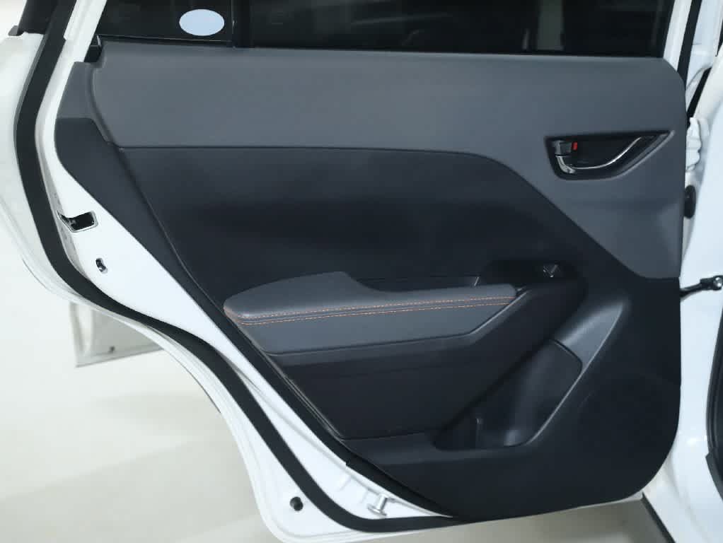 Used 2024 Subaru Crosstrek 2.5i Limited w/ Crosstrek Mirror Package AWD/4WD image 13