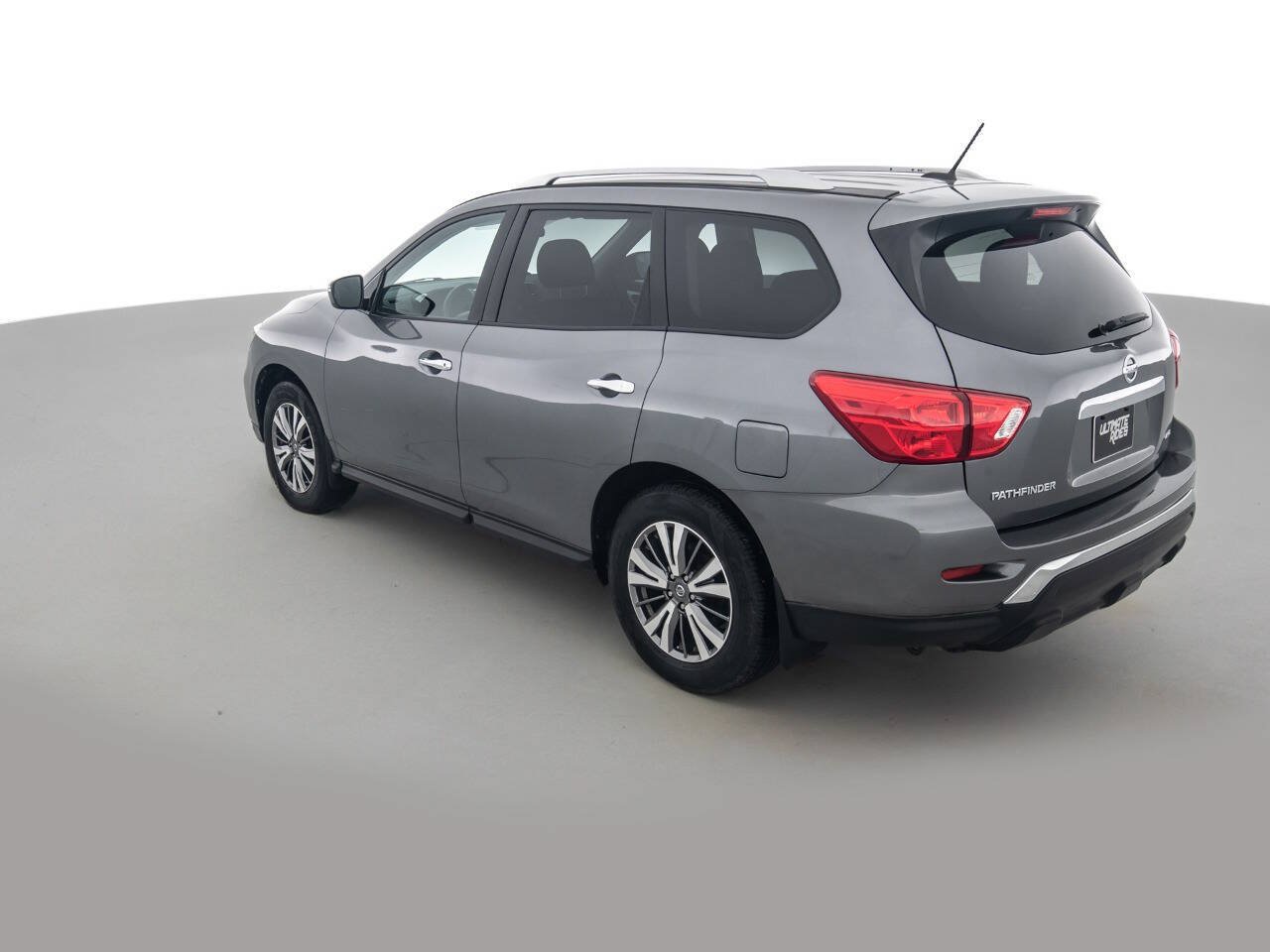 Used 2018 Nissan Pathfinder S AWD/4WD image 7