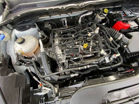 Used 2022 Ford Escape SE image 28