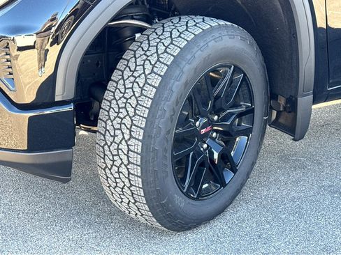 New 2026 GMC Sierra 1500 Elevation image 24