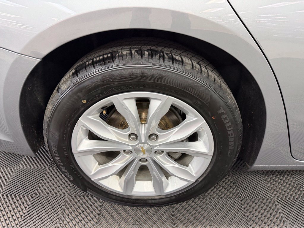 Used 2024 Chevrolet Malibu LT FWD image 19