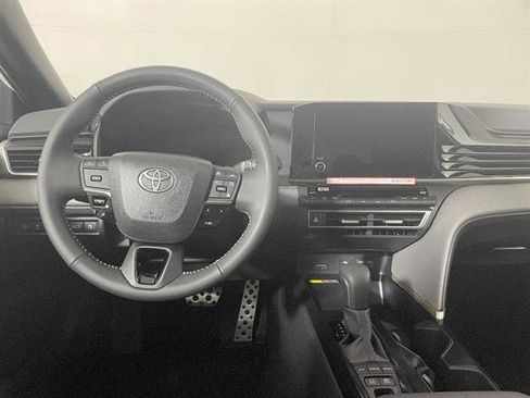 New 2026 Toyota Camry SE image 12