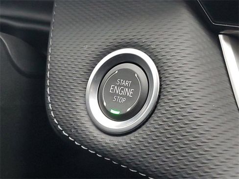 Certified 2025 Chevrolet Equinox LT image 24