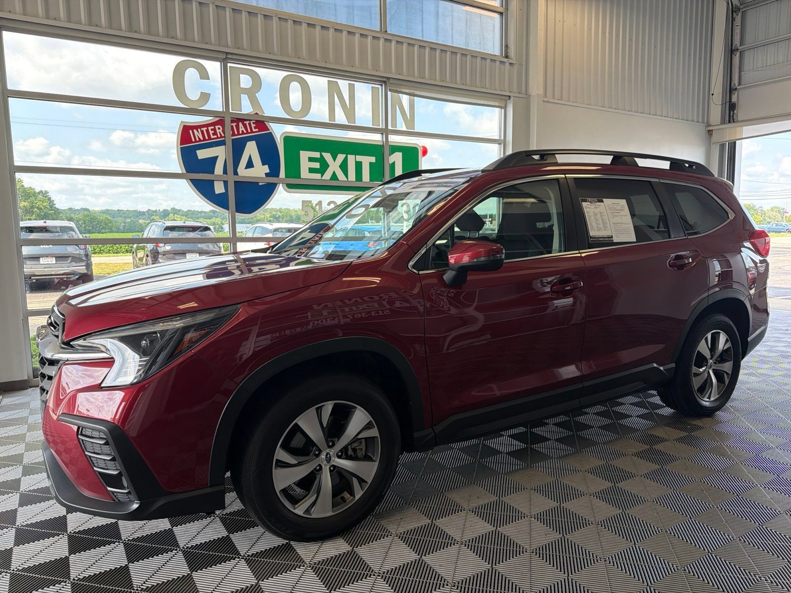 Used 2023 Subaru Ascent Premium w/ Convenience Package AWD/4WD image 3