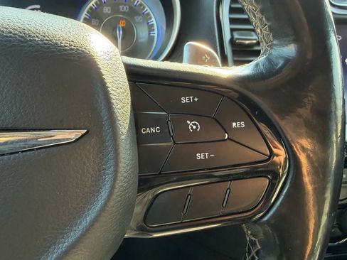 Used 2021 Chrysler 300 S image 30