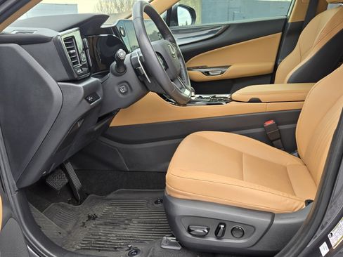 Certified 2023 Lexus NX 350 AWD w/ Vision Package image 3