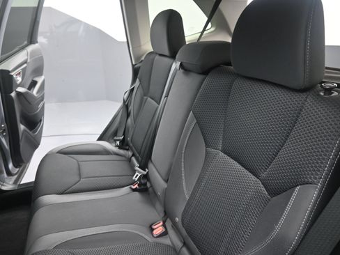Used 2019 Subaru Forester Premium AWD/4WD image 35