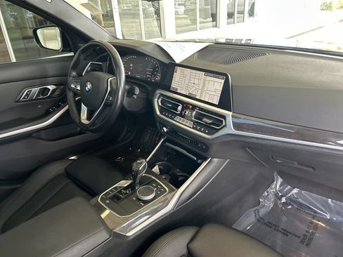Used 2020 BMW 330i Sedan w/ Convenience Package RWD image 24